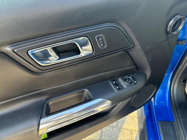 Ford MUSTANG Ford 3.8 V6, veel opties en rijgenot, slechts 89000KM!