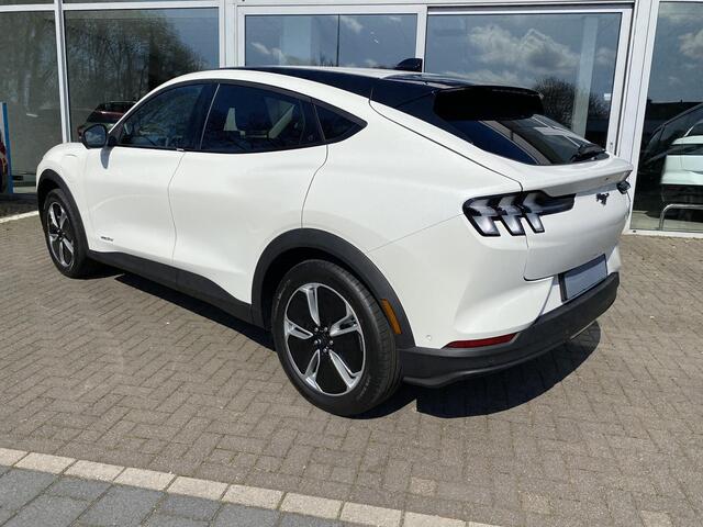 Ford MUSTANG Mach-E Extended Premium RWD 91 kWh Direct uit voorraad leverbaar