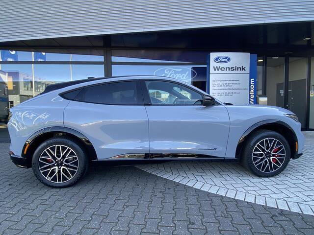 Ford MUSTANG Mach-E Extended Premium RWD 91 kWh Technology Pack