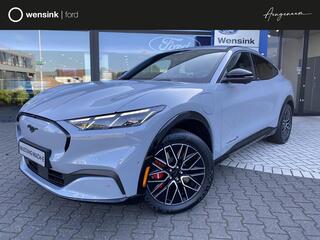 ford-mustang-mach-e-extended-premiu