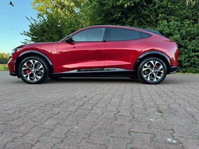 Ford MUSTANG MACH-e EXTENDED AWD 98KWH 337PK PANO/LED LEER/ACARPLAY/FABRIEKSGARANTIE