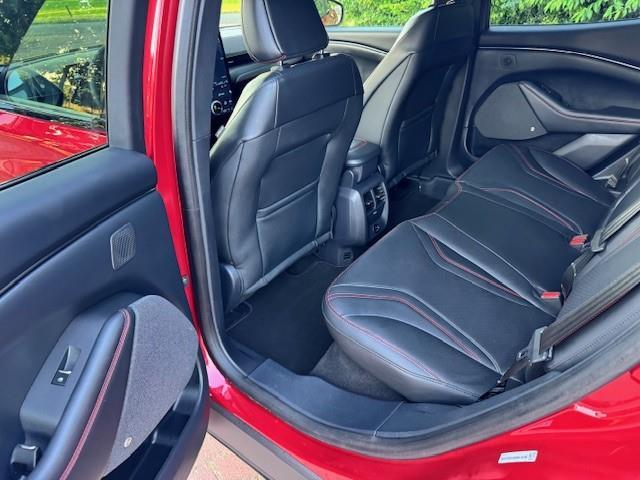 Ford MUSTANG MACH-e EXTENDED AWD 98KWH 337PK PANO/LED LEER/ACARPLAY/FABRIEKSGARANTIE