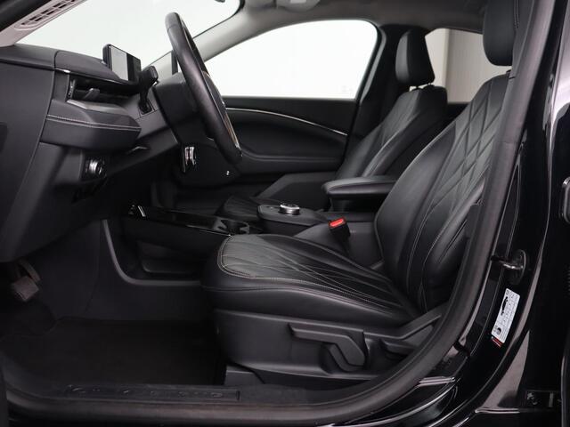 Ford MUSTANG Mach-E RWD 75 kWh | Leder | Stoelverwarming | 360 Camera | Adaptive cruise | B&O Sound | Stuurverwarming | Carplay | Navigatie