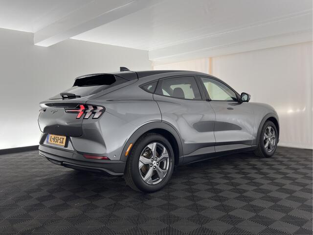 Ford MUSTANG Mach-E RWD 75 kWh [ 3-Fase ] (INCL-BTW) *PANO | LUXYRY-LEATHER | ADAPTIVE-CRUISE | BANG&OLUFSEN | MEMORY-PACK | TOP-VIEW | FULL-LED | BLIND-SPOT | DAB+ | DIGI-COCKPIT | KEYLESS | NAVI-FULLMAP | CARPLAY | COMFORT-SEATS |