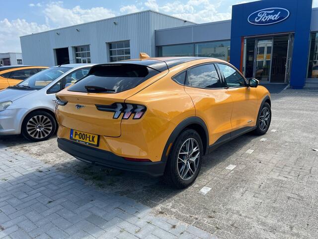Ford MUSTANG Mach-E Extended RWD 98 kWh 294pk | Technology Pack | Winterpack | B&O Play | Trekhaak Afneembaar