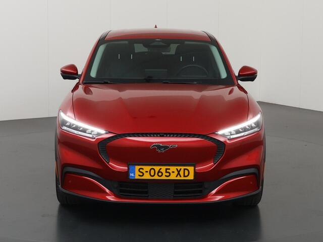 Ford MUSTANG Mach-E Extended RWD 98 kWh | Stoel/Stuurverwarming | B&O | Elektr. Achterklep | Parkeercamera 360° | Cruise Control Adaptief | Dodehoekdetectie | Navigatie |