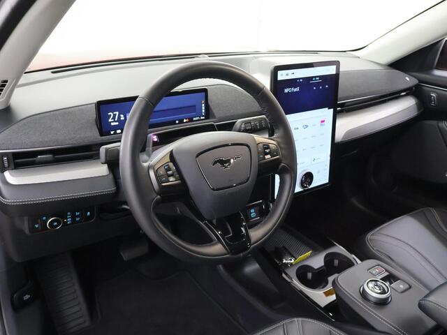 Ford MUSTANG Mach-E RWD 75 kWh | Panoramadak | Stoel/Stuurverwarming | B&O | Elektr. Achterklep | Parkeercamera 360° | Cruise Control Adaptief | Dodehoekdetectie | Navigatie |