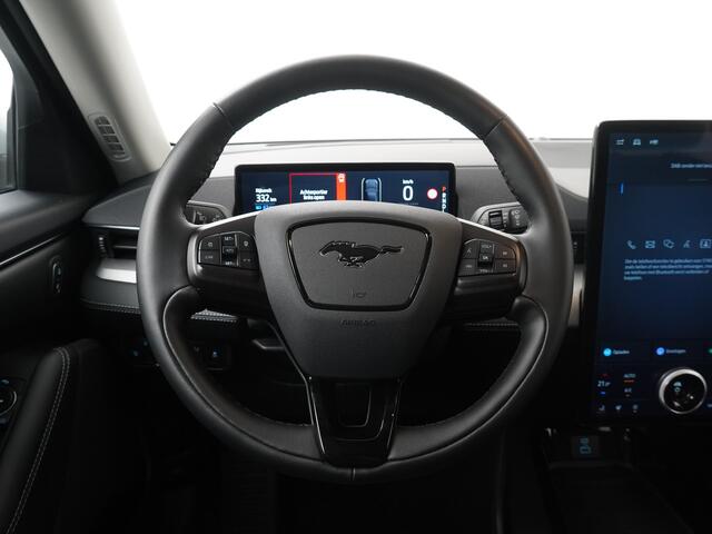 Ford MUSTANG Mach-E Extended RWD 98 kWh | Adapt. Cruise | Clima | Winterpack | Leer | Camera | Apple carplay | Android Auto |