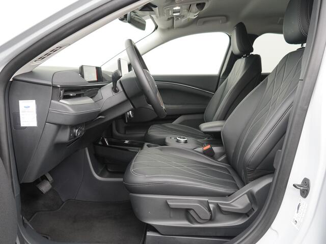 Ford MUSTANG Mach-E Extended RWD 98 kWh | Adapt. Cruise | Clima | Winterpack | Leer | Camera | Apple carplay | Android Auto |