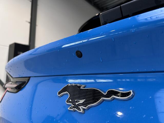 Ford MUSTANG Mach-E Extended RWD 98 kWh 294pk | Adapt. Cruise | Winterpack | Elektr. Achterklep | B&O | Dodehoek detectie |