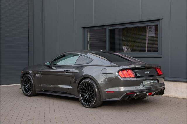Ford MUSTANG Fastback 5.0 V8 GT | Performance | Handgeschakeld | Ventilatie + Verwarming | Navigatie | MBRP Sportuitlaat | Performance Package | Shaker Audio | Camera | Memory | USA | Drive Mode | Steering Feel | Cruise Control | 19"| Lowjack |