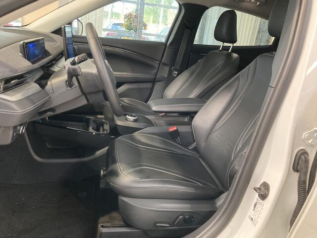 Ford MUSTANG Mach-E Extended RWD 98 kWh | Winter Pack | Adapt. Cruise | Pano | B&O | Elek. Klep | 360° Camera