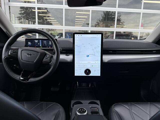 Ford MUSTANG Mach-E RWD 75 kWh Leer, Camera, Stuur/Stoelverwarming