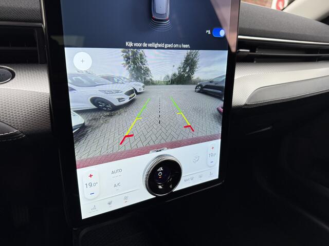 Ford MUSTANG Mach-E RWD 75 kWh Leer, Camera, Stuur/Stoelverwarming