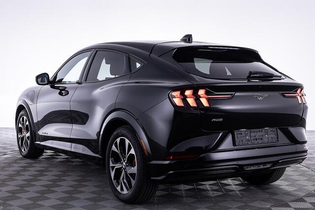 Ford MUSTANG Mach-E AWD 75 kWh | SOH 96% | LEDER | TREKHAAK