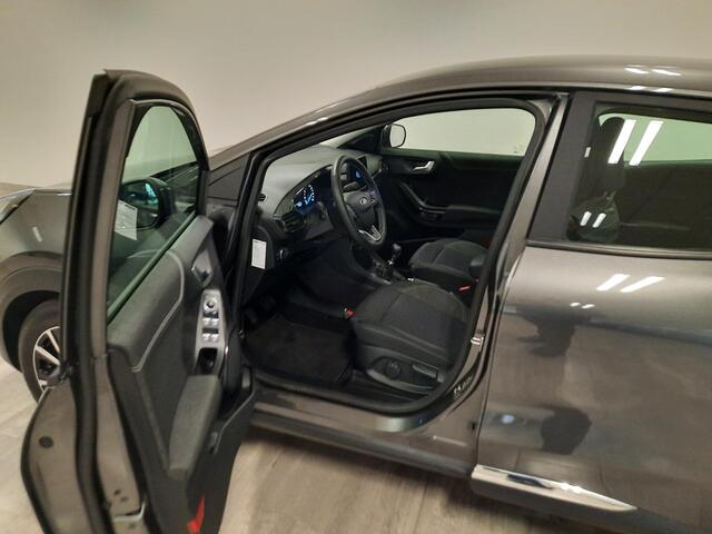 Ford PUMA 1.0 EcoBoost Hybrid Titanium