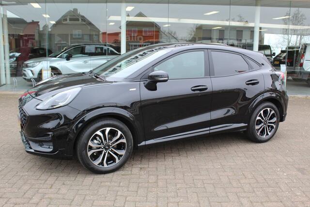 Ford PUMA 1.0-125pk EcoBoost Hybrid ST-Line. April 2024 ! Slechts 8.400km ! Autm. airco, navigatie, telefoonvoorb., camera, pdc v+a, parkeerassistent, LED verl., metallic lak, LM wielen, stoel-, stuur- en voorraamverw., lane- en sideassist, adapt. cruise cntrl etc