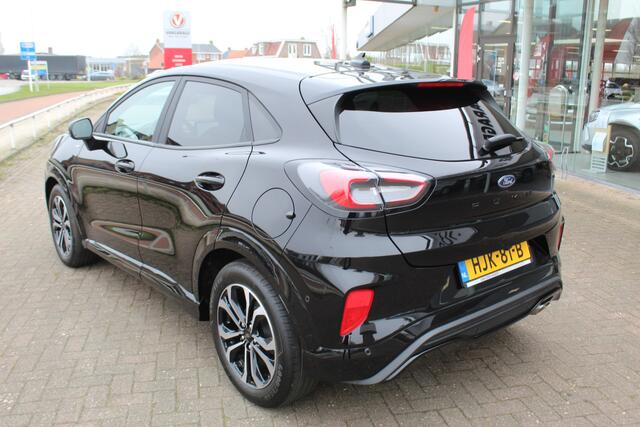 Ford PUMA 1.0-125pk EcoBoost Hybrid ST-Line. April 2024 ! Slechts 8.400km ! Autm. airco, navigatie, telefoonvoorb., camera, pdc v+a, parkeerassistent, LED verl., metallic lak, LM wielen, stoel-, stuur- en voorraamverw., lane- en sideassist, adapt. cruise cntrl etc