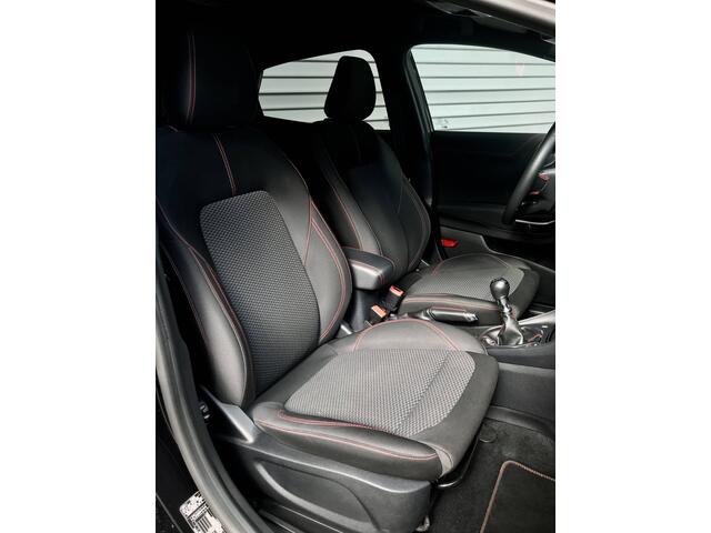 Ford PUMA 1.0 EcoBoost Hybrid ST-Line X Rijklaarprijs!