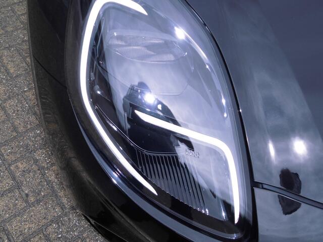 Ford PUMA 155pk EcoBoost Hybrid ST-Line X bomvol! pan.dak-elektr achterklep