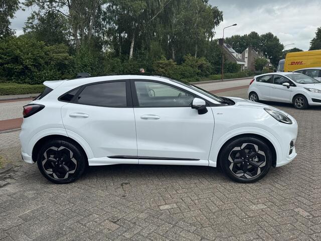 Ford PUMA 1.0 EcoBoost Hybrid ST-Line X 155pk Automaat | Panoramadak | Afneembare trekhaak | Winter Pack | Adaptive cruise control | 360 graden camera | Bang&Olufsen | Elektrsiche achterklep | Matrix LED