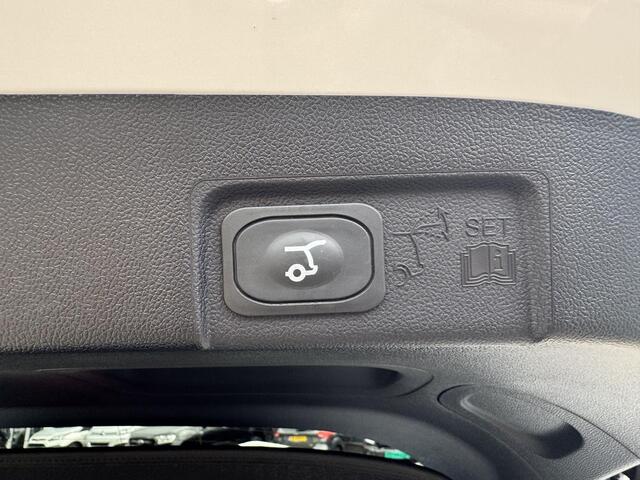 Ford PUMA 1.0 EcoBoost Hybrid ST-Line X 155pk Automaat | Panoramadak | Afneembare trekhaak | Winter Pack | Adaptive cruise control | 360 graden camera | Bang&Olufsen | Elektrsiche achterklep | Matrix LED