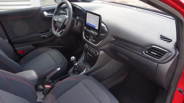 Ford PUMA 125 Hybrid ST-Line Comfort-, Navigatie-, Winter Pack, Trekhaak, garantie tot 11-2027