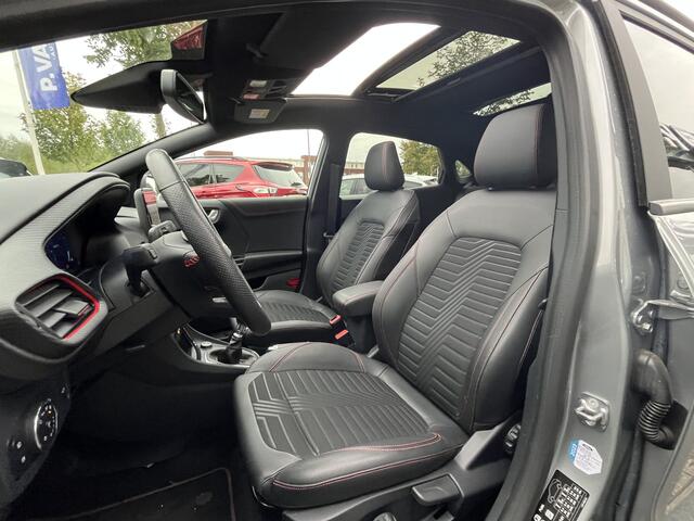 Ford PUMA 1.0 EcoBoost Hybrid ST-Line X 125pk/92kW 6-bak | Full Options | Panoramadak | Driver Assistance Pack | Keyless | Winter Pack | Technology Pack | etc. etc.