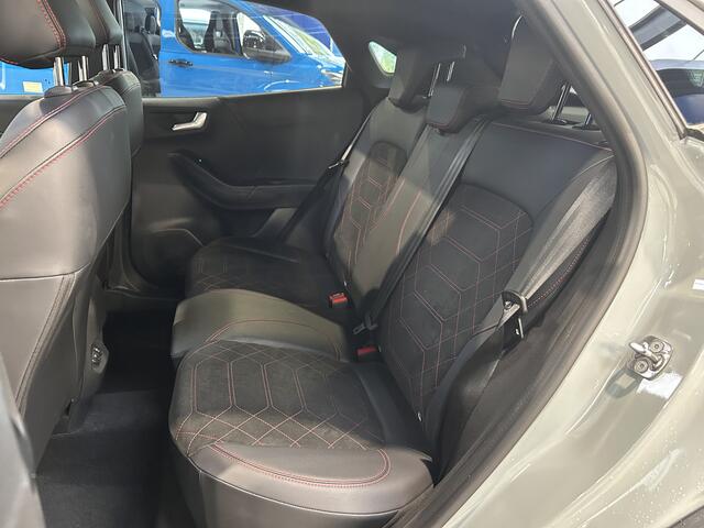 Ford PUMA EcoBoost Hybrid 155PK ST-Line X | Trekhaak | Winter Pack | Pano | 360° Camera | B&O | Matrix LED | 19'' Velgen |