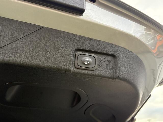 Ford PUMA 1.0 EcoBoost Hybrid ST-Line X 155pk Automaat | Panoramadak | Afneembare trekhaak | Winter Pack | Adaptive cruise control | 360 graden camera | Bang&Olufsen | Elektrsiche achterklep | Matrix LED