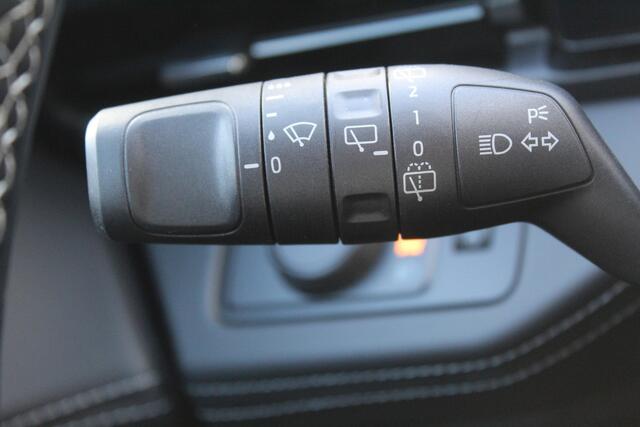 Ford PUMA 1.0 EcoBoost Hybrid Titanium 125pk Nieuw Model Naviagtie , Camera , Stoel , Stuur en Voorruitverwarming Fabrieksgarantie t/m 16-6-2029 ! Slechts 3.000km !