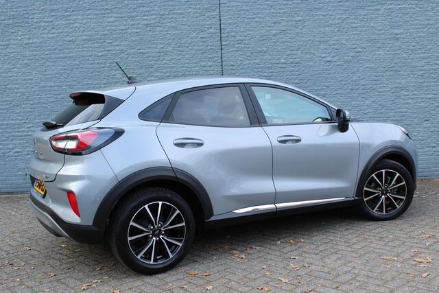 Ford PUMA 1.0 EcoBoost Hybrid Titanium