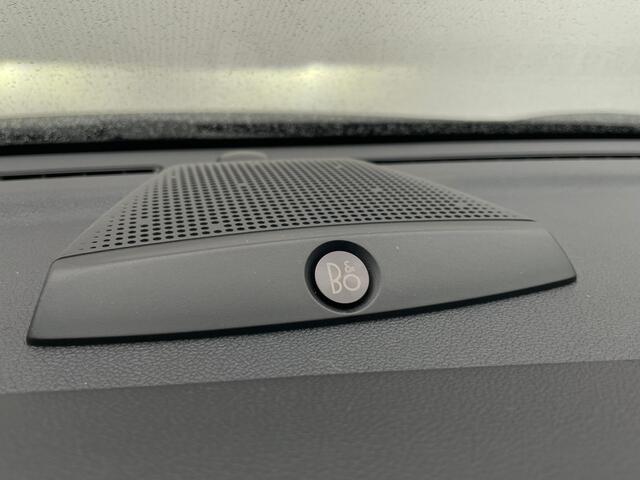 Ford PUMA EcoBoost Hybrid Titanium X | Trekhaak | Adapt. Cruise | All Season banden | B&O | Winterpack | Panoramadak | Camera |