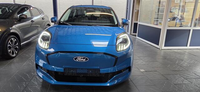 Ford PUMA Gen-E Premium 44 kWh Driver Assistance en Winterpack.