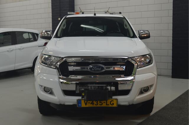 Ford RANGER 2.2 TDCi XLT Supercab 3.55 // ZWAAILAMPEN // LIER // 179.000 km // TREKHAAK // AIRCO // CRUISE //
