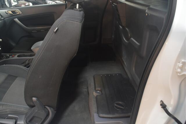 Ford RANGER 2.2 TDCi XLT Supercab 3.55 // ZWAAILAMPEN // LIER // 179.000 km // TREKHAAK // AIRCO // CRUISE //