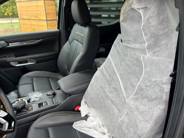 Ford RANGER 2.0 BI TURBO AUT 5 PERS MULTI CARGO VAN RAPTOR LOOK ¤ 56.900 EXCL BTW Auto in nieuwstaat OPBOUW EN INRICHTING NAAR WENS tegen meerprijs AANWEZIGE RAPTOR PACK FENDERS/WHEELS /GRILLE inclusief de aangeboden prijs