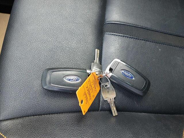 Ford RANGER 3.2 TDCi Wildtrak Supercab | Rollertop | Adaptive cruise control | Winter pack | Trekhaak