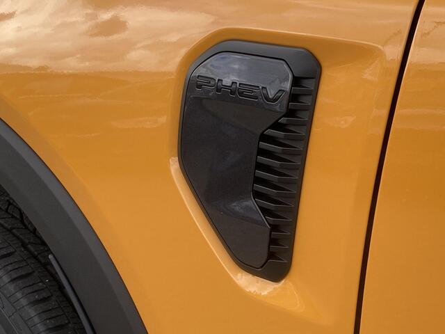 Ford RANGER 2.3 PHEV Wildtrak Double Cab 281pk | 0,99% Renteactie | CSI | 5 persoons! | Technology Pack Plus Trailer | Cargo Area Pack | Power Rollertop | Prijs excl. BTW incl. BPM | laadkabel mode 3 16A | Rijklaar