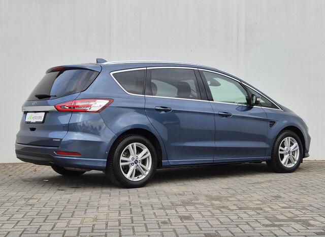 Ford S-MAX 2.5i HEV Luxury 5P Automaat / Apple Carplay Android Auto / Allseason banden / Stoelverwarming / Achteruitrijcamera / Elektrische achterklep / Navigatie / Adaptief CC / Climate control / Keyless Entry/Start /