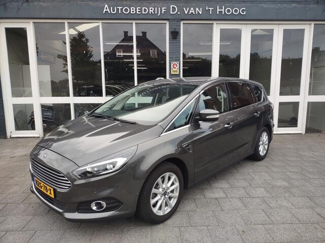 Ford S-MAX TITANIUM
