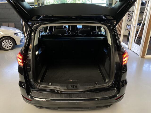 Ford S-MAX 1.5 Titanium Navigatie, Panorama, Cruise