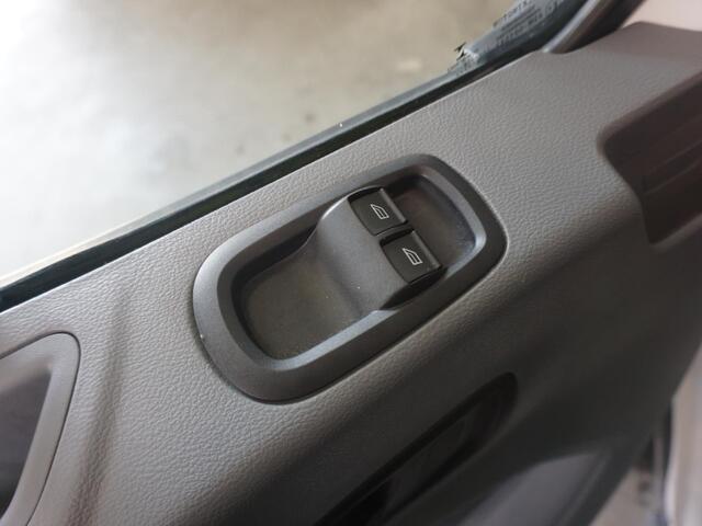 Ford TRANSIT 170PK Automaat Trend 2x schuifdeur L2H2 Airco Parkeersensoren Trekhaak Cruise Control