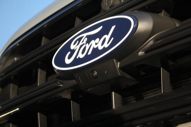 Ford TRANSIT 350 2.0TDCI 165pk L3H2 Limited | Automaat | L+R Zijdeur | 360° Camera | Adap. Cruise | Carplay/Android | Lease 788,- p/m