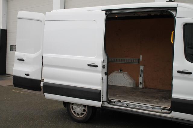 Ford TRANSIT 2.0 TDCI 130PK L2H2 EURO 6 - Airco - Navi - Cruise - ¤ 19.900,- Excl.
