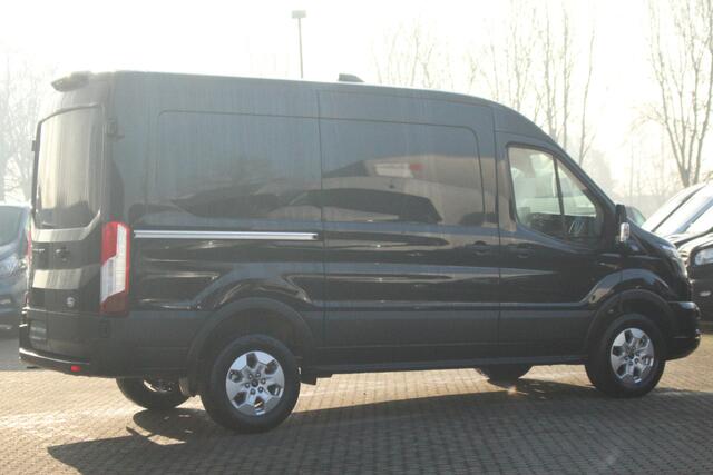 Ford TRANSIT 350 2.0TDCI 165pk L2H2 Limited | Automaat | L+R Zijdeur | 360° Camera | Adap. Cruise | Carplay/Android | Lease 771,- p/m