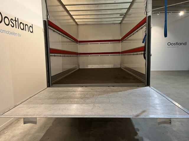 Ford TRANSIT 2.0 TDCI L4 Trend RWD 130 PK Bakwagen / Sörensen Laadklep / Meubelbak / Euro 6 / Airco / Cruise Control / 3-Zits / 30.200 KM !!