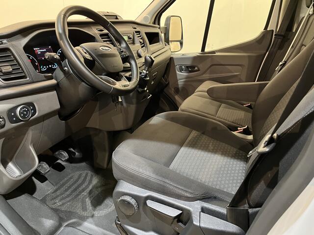 Ford TRANSIT 2.0 TDCI L4 Trend RWD 130 PK Bakwagen / Sörensen Laadklep / Meubelbak / Euro 6 / Airco / Cruise Control / 3-Zits / 30.200 KM !!