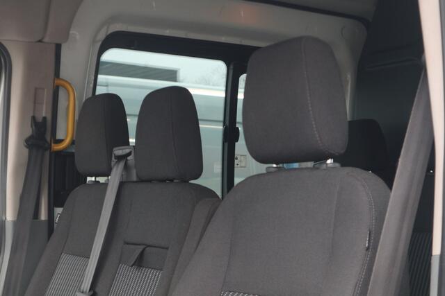Ford TRANSIT 350 2.2 TDCI L2H2 DC Trend | Dubbel Cabine | 7 Zits | Airco | Navigatie | Camera |
