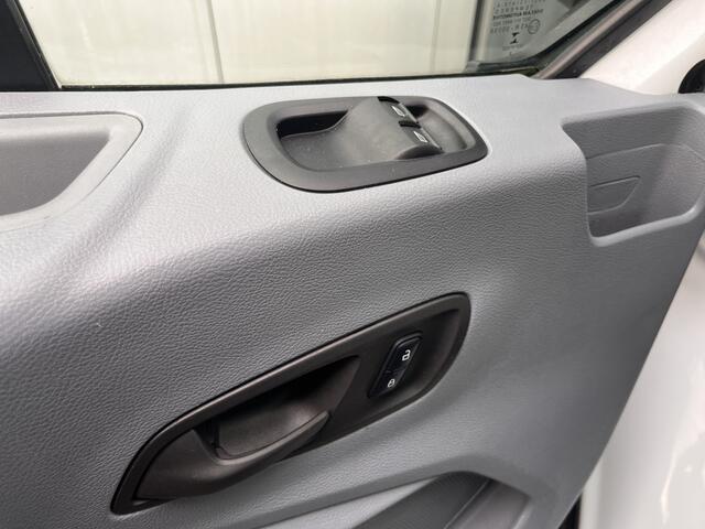 Ford TRANSIT 350 2.0 TDCI Be-trekker 8.4 Ton samengesteld Airco Cruise control Tachograaf 2-Persoons Euro 6 Telefoonverbinding Navigatiesysteem Apple connect Be-combi be-trekker Schotel Be-combi Oplegger